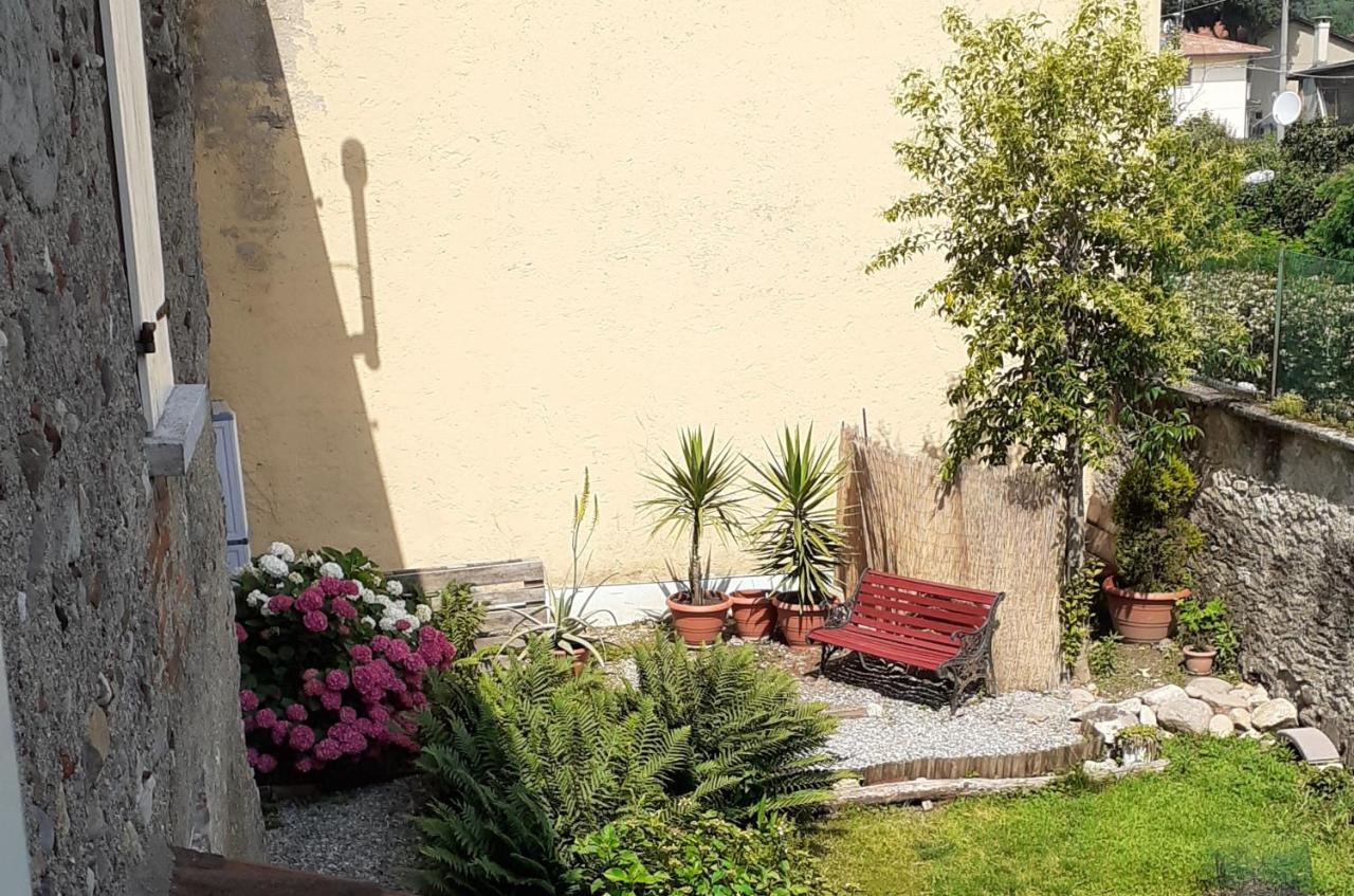 Vicolo Del Nido B&B Paderno Franciacorta Bagian luar foto