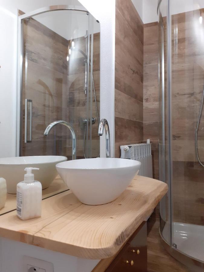 Vicolo Del Nido B&B Paderno Franciacorta Bagian luar foto