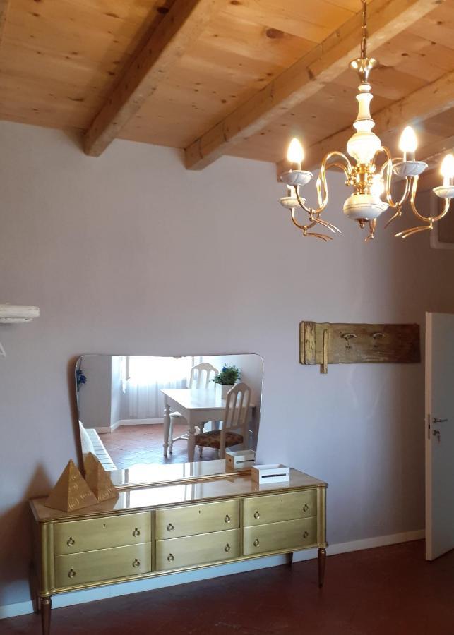 Vicolo Del Nido B&B Paderno Franciacorta Bagian luar foto