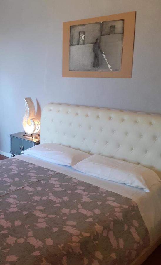 Vicolo Del Nido B&B Paderno Franciacorta Bagian luar foto