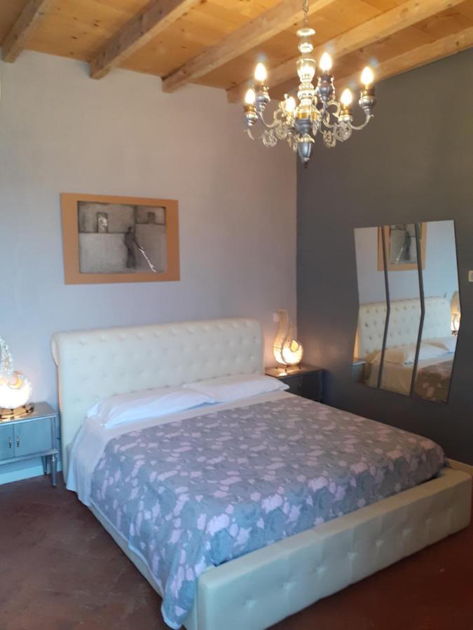 Vicolo Del Nido B&B Paderno Franciacorta Bagian luar foto