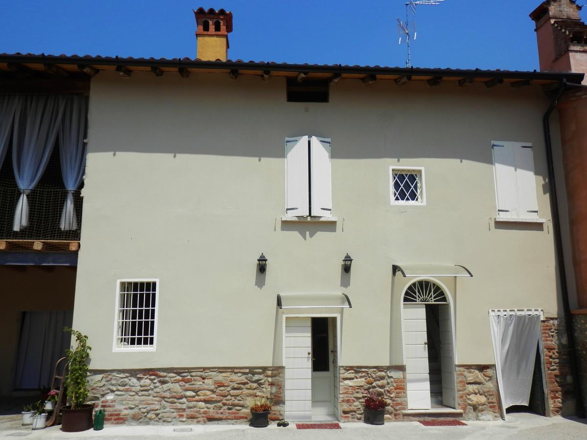Vicolo Del Nido B&B Paderno Franciacorta Bagian luar foto