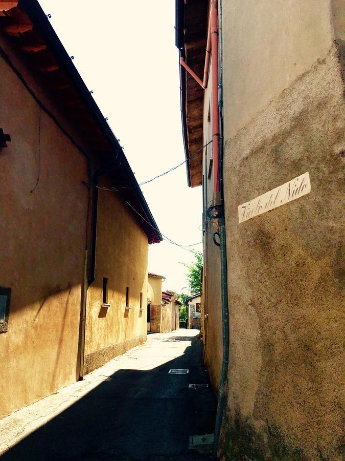 Vicolo Del Nido B&B Paderno Franciacorta Bagian luar foto